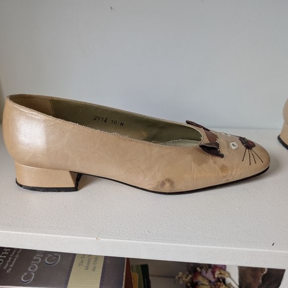 Vintage 80s Women's Cat Face Shoes Margaret Jerrold Patten Leather Flats Size 10 - Picture 9 of 14